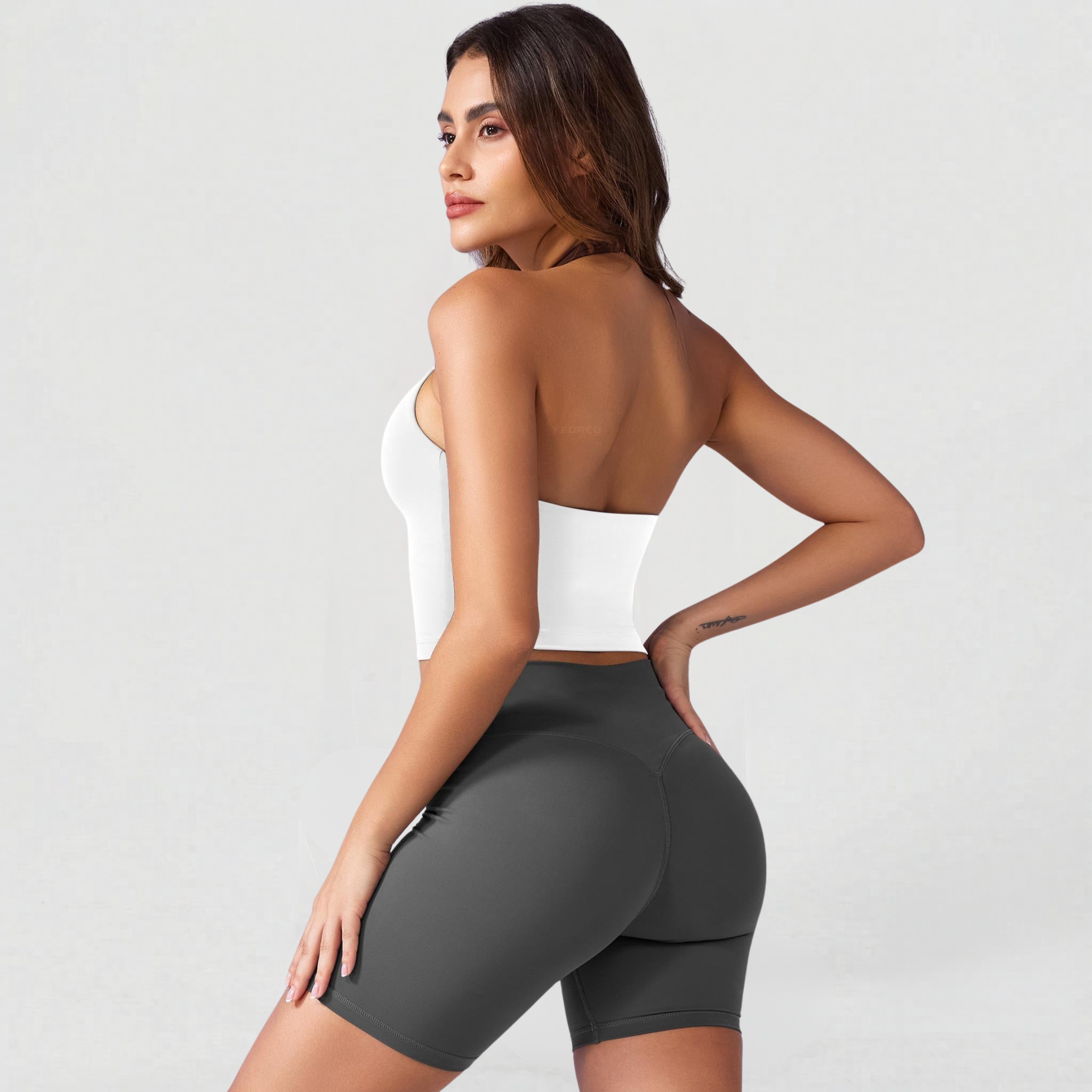 top,
cropped,
top fitness feminino,
cropped fitness feminino,
top academia feminino,
cropped academia feminino,
top esportivo feminino,
top para treino,
top gym feminino,
roupa fitness,