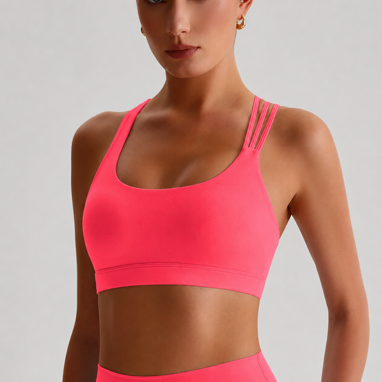 top,
cropped,
top fitness feminino,
cropped fitness feminino,
top academia feminino,
cropped academia feminino,
top esportivo feminino,
top para treino,
top gym feminino,
roupa fitness,