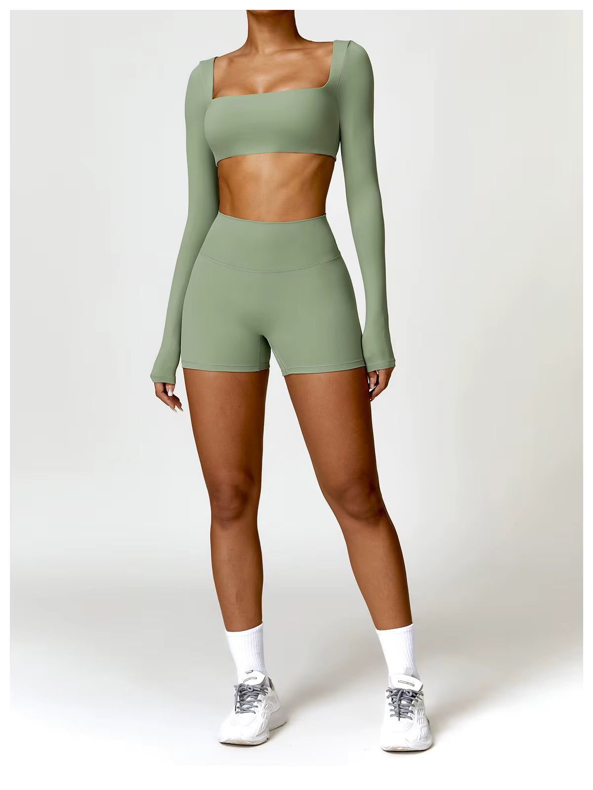 Conjunto Top Manga Longa e Shorts Efeito Buum