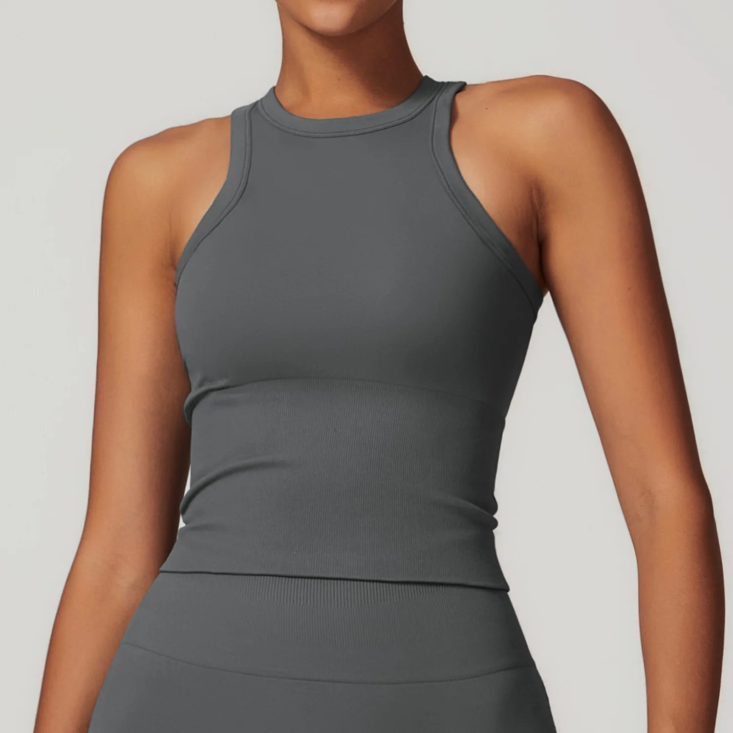 top,
cropped,
top fitness feminino,
cropped fitness feminino,
top academia feminino,
cropped academia feminino,
top esportivo feminino,
top para treino,
top gym feminino,
roupa fitness,