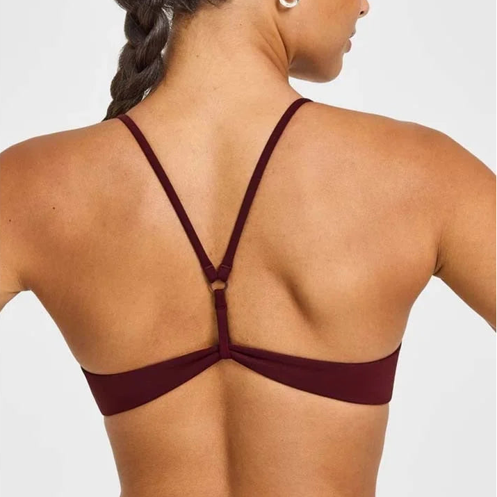 top,
cropped,
top fitness feminino,
cropped fitness feminino,
top academia feminino,
cropped academia feminino,
top esportivo feminino,
top para treino,
top gym feminino,
roupa fitness,