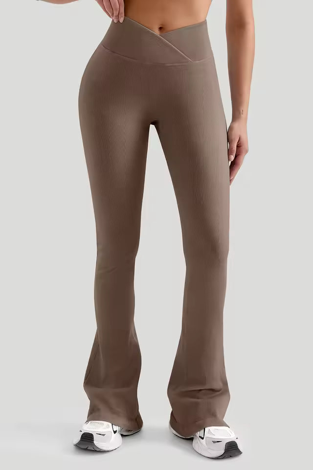 calça fitness,
calça fitness feminina,
calça academia feminina,
calça esportiva feminina,
calça para treino,
calça gym feminina,
calça flare fitness,
calça flare feminina,