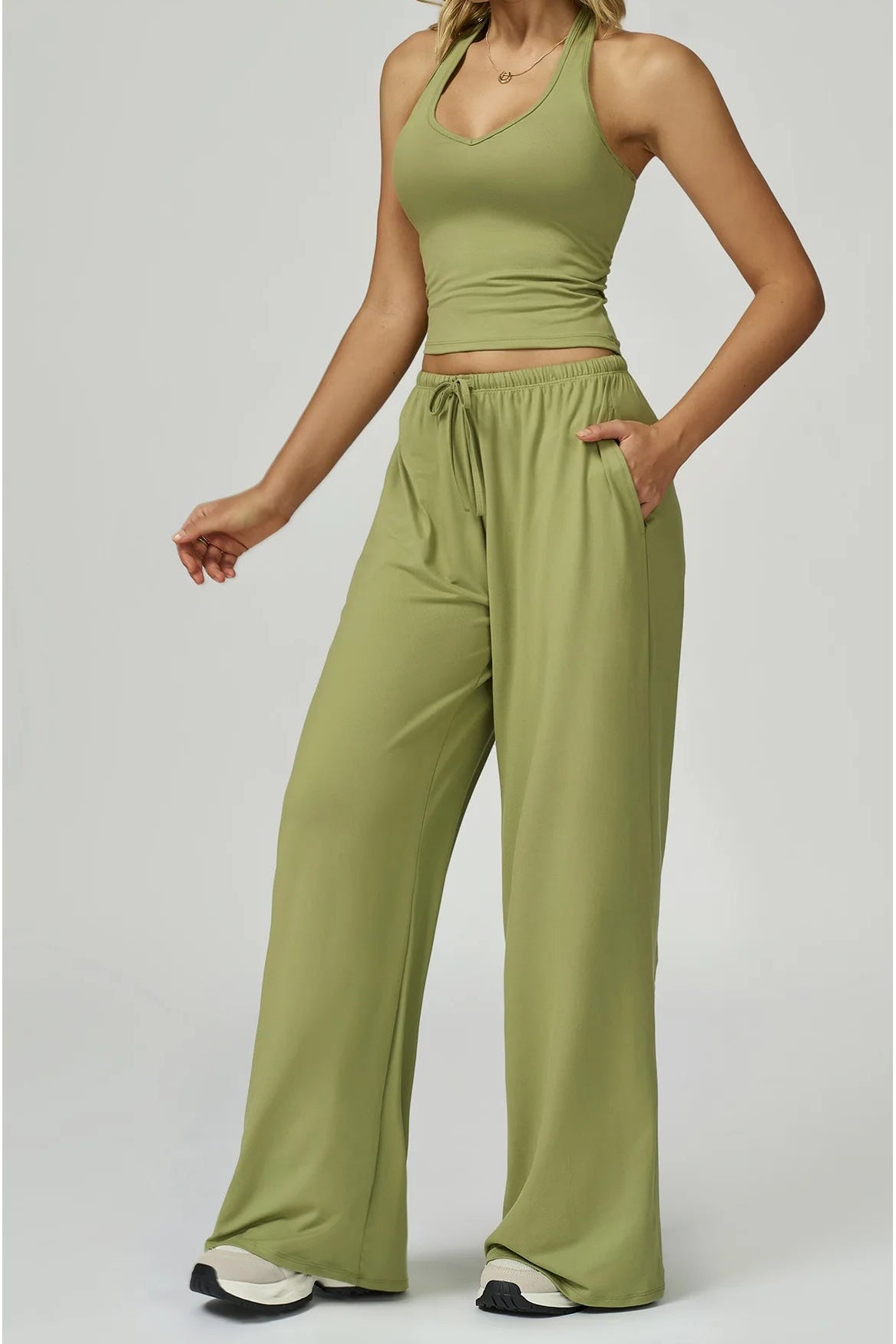 conjunto fitness,
conjunto fitness feminino,
conjunto academia feminino,
conjunto esportivo feminino,
conjunto para treino,
conjunto gym feminino,
conjunto top e legging,
conjunto top e calça,
conjunto fitness compressão,
conjunto fitness confortável,
conjunto fitness cintura alta,
conjunto fitness push up,
conjunto fitness modelador,
top e legging,
top e calça academia,
