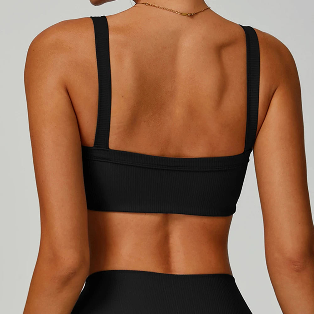 top,
cropped,
top fitness feminino,
cropped fitness feminino,
top academia feminino,
cropped academia feminino,
top esportivo feminino,
top para treino,
top gym feminino,
roupa fitness,