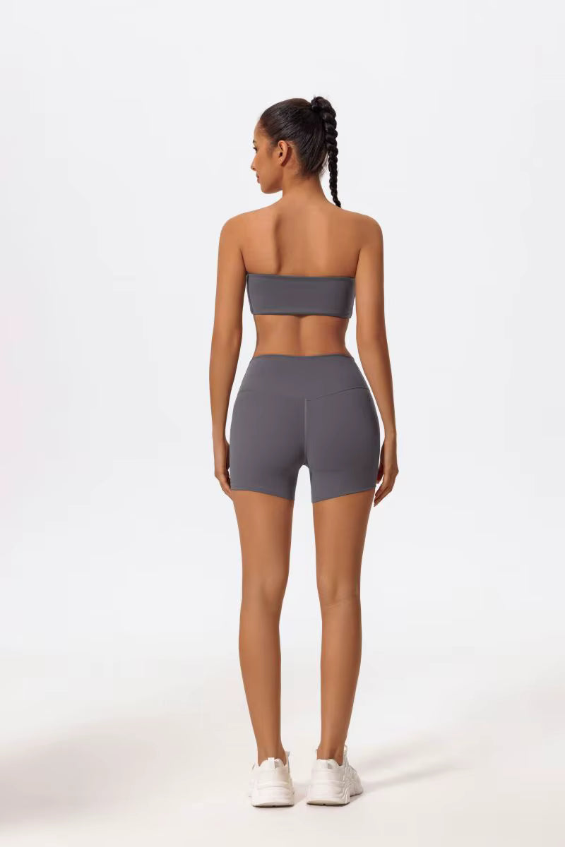 Conjunto Top Faixa com Shorts Basic