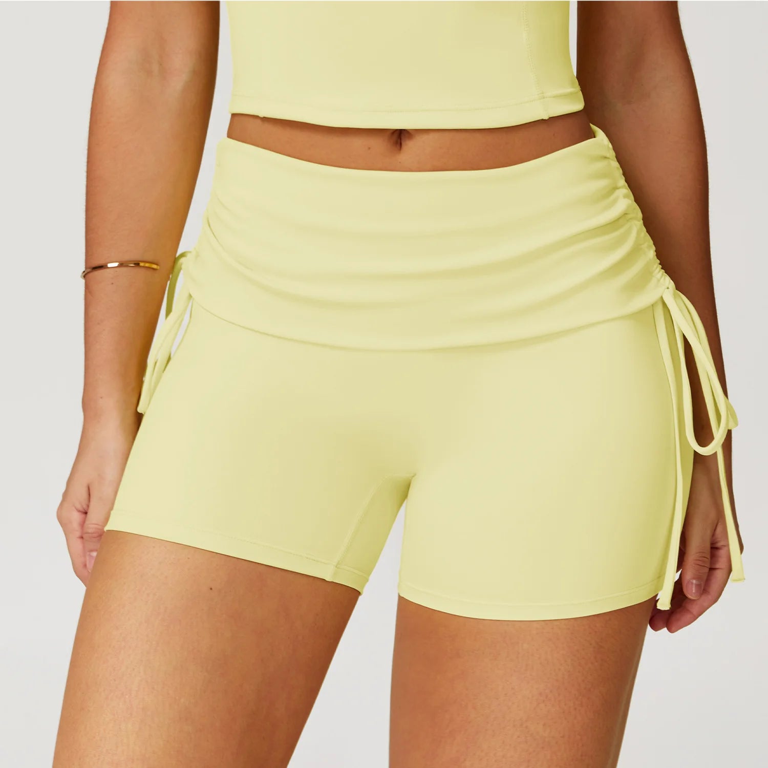 short,
short fitness,
short fitness feminino,
short academia feminino,
short esportivo feminino,
short para treino,
short gym feminino,
short fitness compressão,
short fitness confortável,
short fitness respirável,
short cós alto,
short cintura alta,
short modelador,
short push up,
short levanta bumbum,
short saia,
short saia fitness,
short saia academia,
short saia feminino,