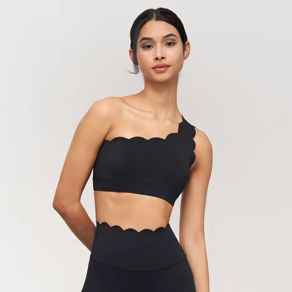 top,
cropped,
top fitness feminino,
cropped fitness feminino,
top academia feminino,
cropped academia feminino,
top esportivo feminino,
top para treino,
top gym feminino,
roupa fitness,