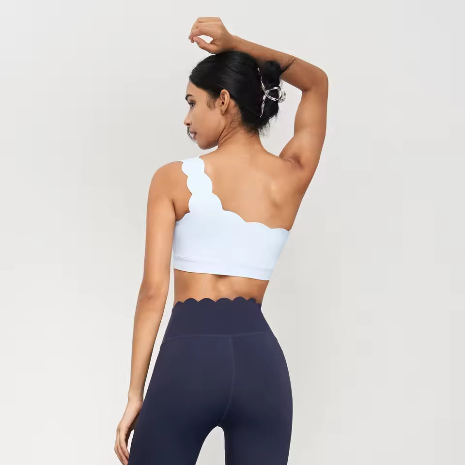 top,
cropped,
top fitness feminino,
cropped fitness feminino,
top academia feminino,
cropped academia feminino,
top esportivo feminino,
top para treino,
top gym feminino,
roupa fitness,