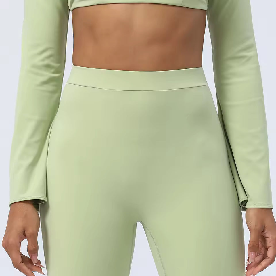 calça fitness,
calça fitness feminina,
calça academia feminina,
calça esportiva feminina,
calça para treino,
calça gym feminina,
calça flare fitness,
calça flare feminina,