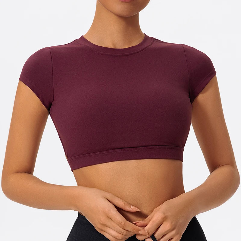 top,
cropped,
top fitness feminino,
cropped fitness feminino,
top academia feminino,
cropped academia feminino,
top esportivo feminino,
top para treino,
top gym feminino,
roupa fitness,