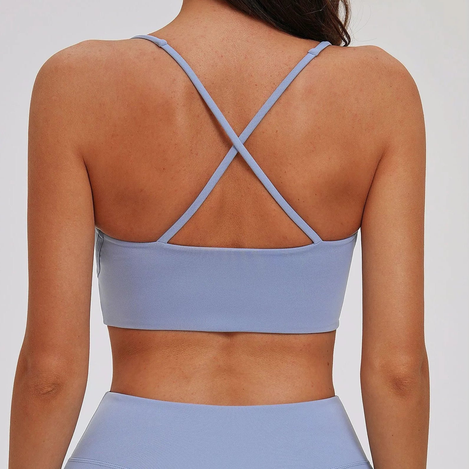 top,
cropped,
top fitness feminino,
cropped fitness feminino,
top academia feminino,
cropped academia feminino,
top esportivo feminino,
top para treino,
top gym feminino,
roupa fitness,