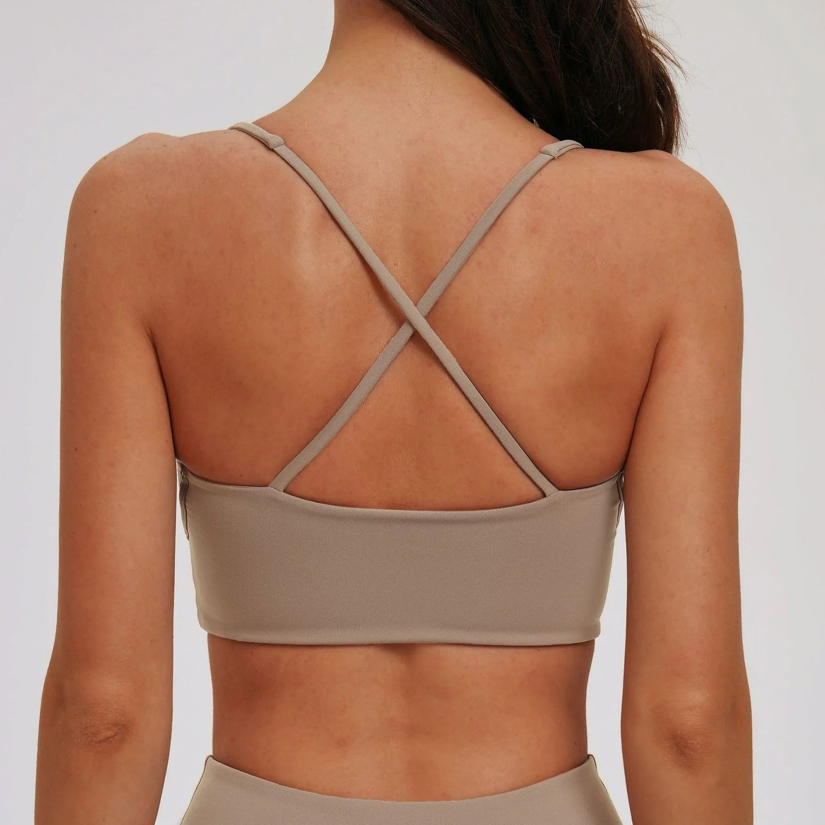 top,
cropped,
top fitness feminino,
cropped fitness feminino,
top academia feminino,
cropped academia feminino,
top esportivo feminino,
top para treino,
top gym feminino,
roupa fitness,
