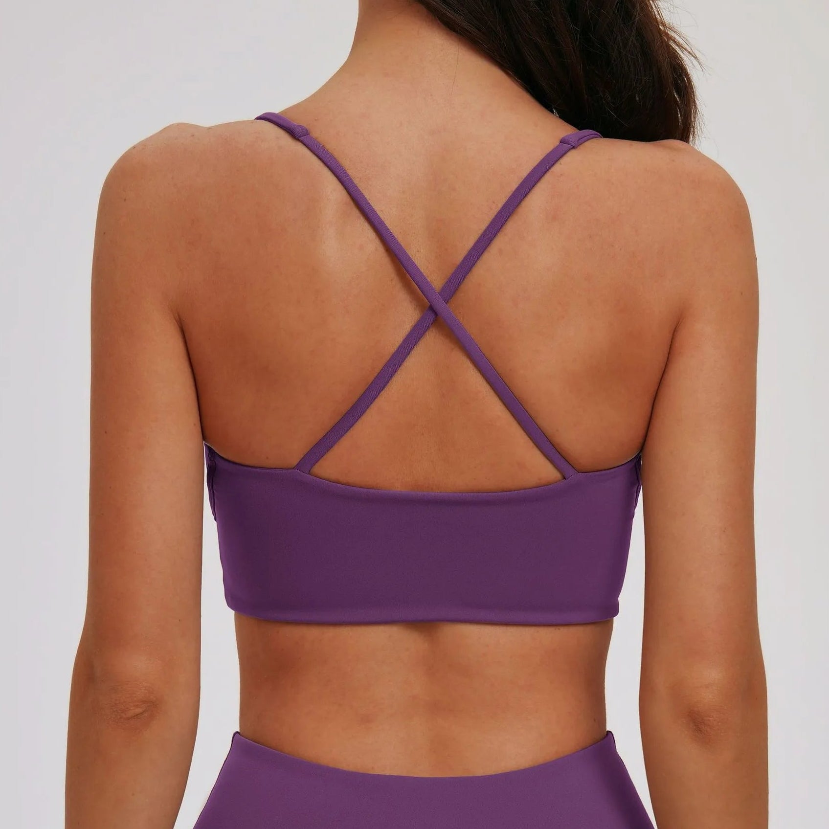 top,
cropped,
top fitness feminino,
cropped fitness feminino,
top academia feminino,
cropped academia feminino,
top esportivo feminino,
top para treino,
top gym feminino,
roupa fitness,