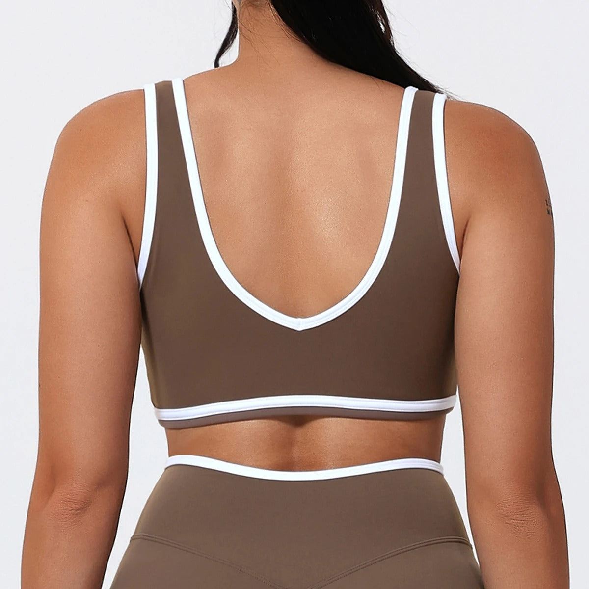 top,
cropped,
top fitness feminino,
cropped fitness feminino,
top academia feminino,
cropped academia feminino,
top esportivo feminino,
top para treino,
top gym feminino,
roupa fitness,