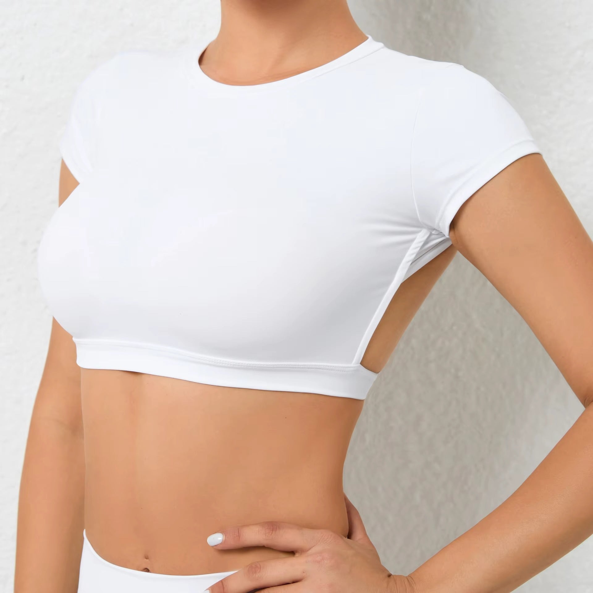top,
cropped,
top fitness feminino,
cropped fitness feminino,
top academia feminino,
cropped academia feminino,
top esportivo feminino,
top para treino,
top gym feminino,
roupa fitness,