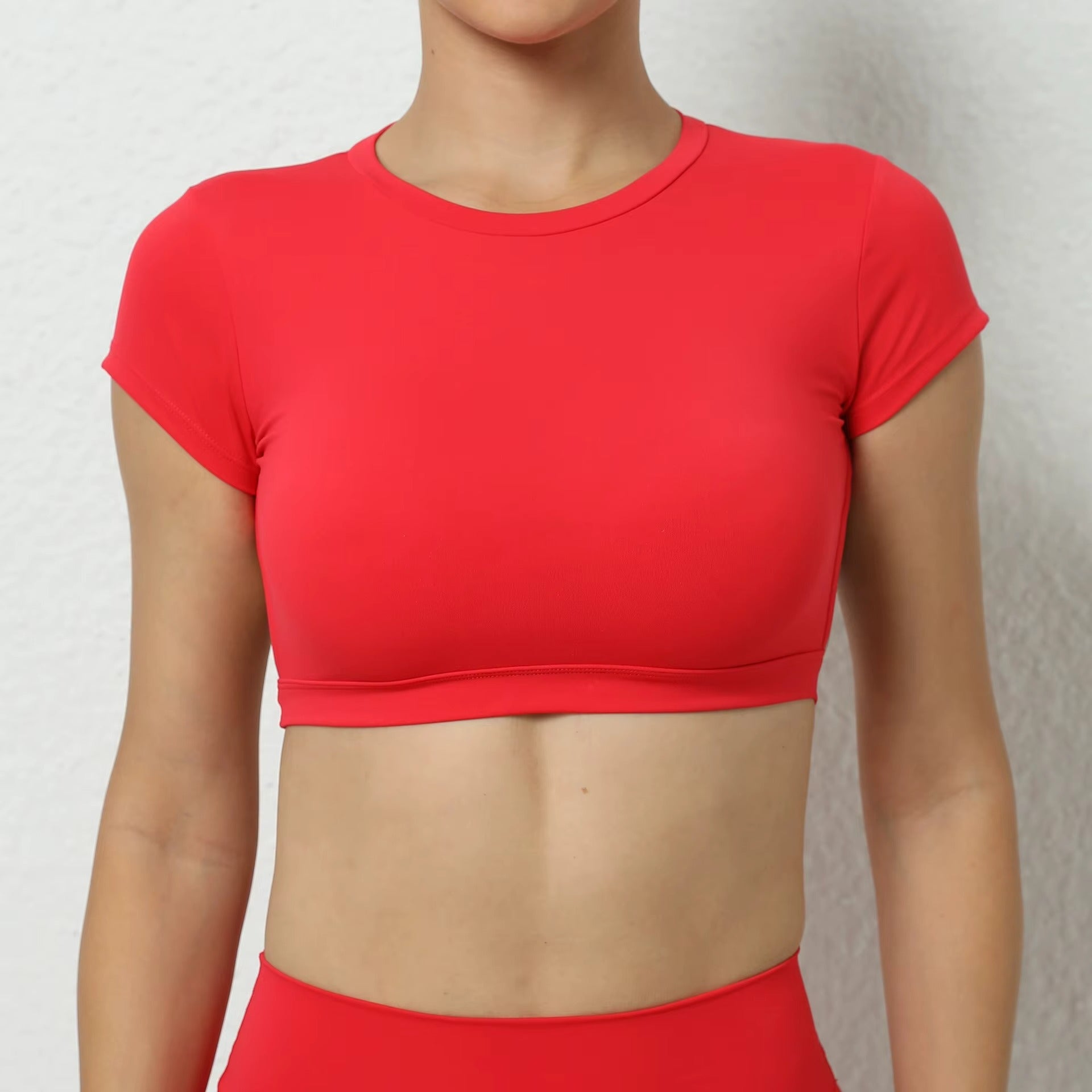 top,
cropped,
top fitness feminino,
cropped fitness feminino,
top academia feminino,
cropped academia feminino,
top esportivo feminino,
top para treino,
top gym feminino,
roupa fitness,