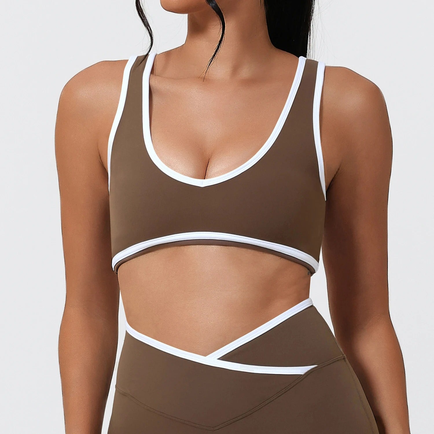 top,
cropped,
top fitness feminino,
cropped fitness feminino,
top academia feminino,
cropped academia feminino,
top esportivo feminino,
top para treino,
top gym feminino,
roupa fitness,