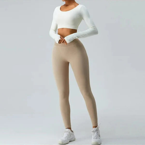 top,
cropped,
top fitness feminino,
cropped fitness feminino,
top academia feminino,
cropped academia feminino,
top esportivo feminino,
top para treino,
top gym feminino,
roupa fitness,