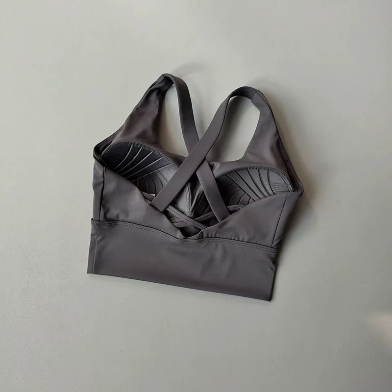top,
cropped,
top fitness feminino,
cropped fitness feminino,
top academia feminino,
cropped academia feminino,
top esportivo feminino,
top para treino,
top gym feminino,
roupa fitness,