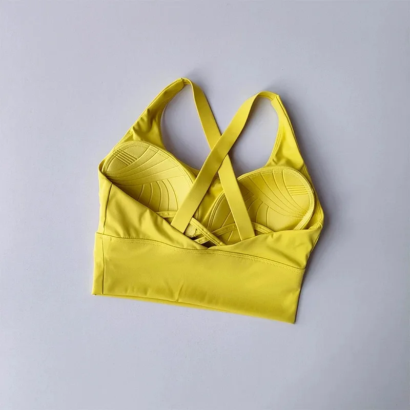 top,
cropped,
top fitness feminino,
cropped fitness feminino,
top academia feminino,
cropped academia feminino,
top esportivo feminino,
top para treino,
top gym feminino,
roupa fitness,