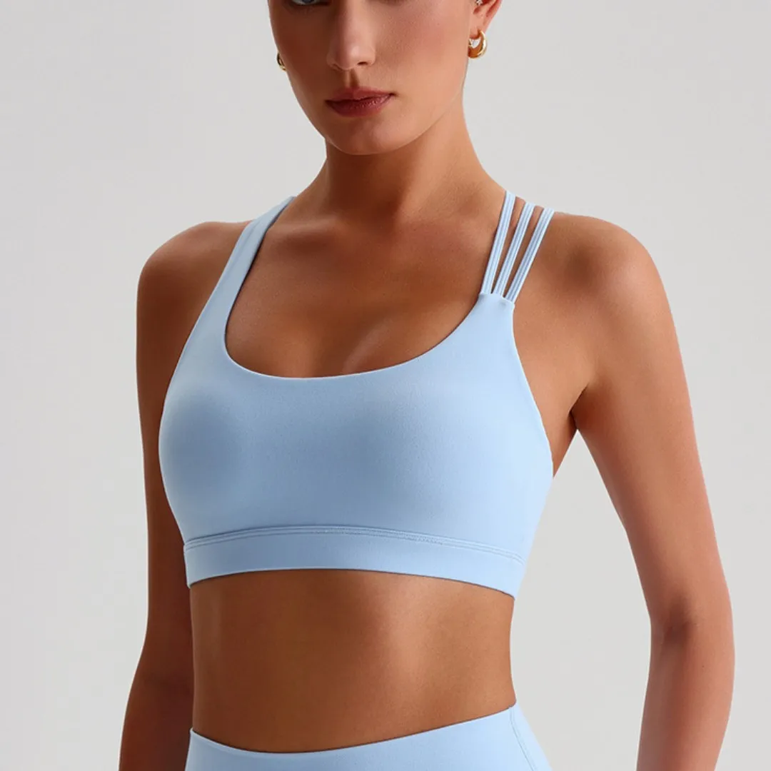 top,
cropped,
top fitness feminino,
cropped fitness feminino,
top academia feminino,
cropped academia feminino,
top esportivo feminino,
top para treino,
top gym feminino,
roupa fitness,