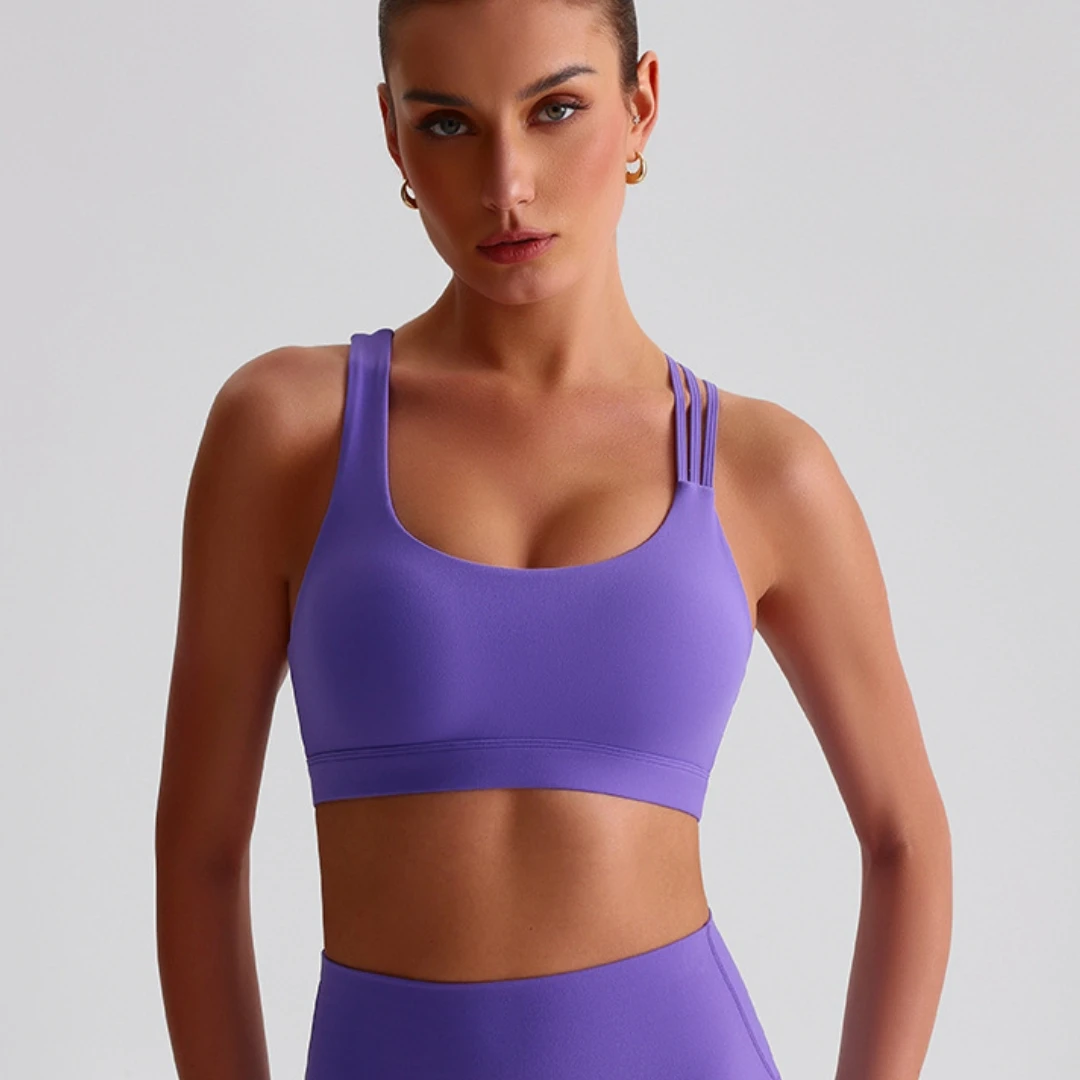 top,
cropped,
top fitness feminino,
cropped fitness feminino,
top academia feminino,
cropped academia feminino,
top esportivo feminino,
top para treino,
top gym feminino,
roupa fitness,