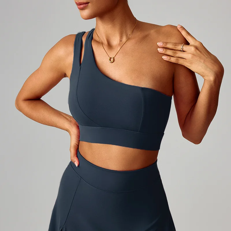 top,
cropped,
top fitness feminino,
cropped fitness feminino,
top academia feminino,
cropped academia feminino,
top esportivo feminino,
top para treino,
top gym feminino,
roupa fitness,