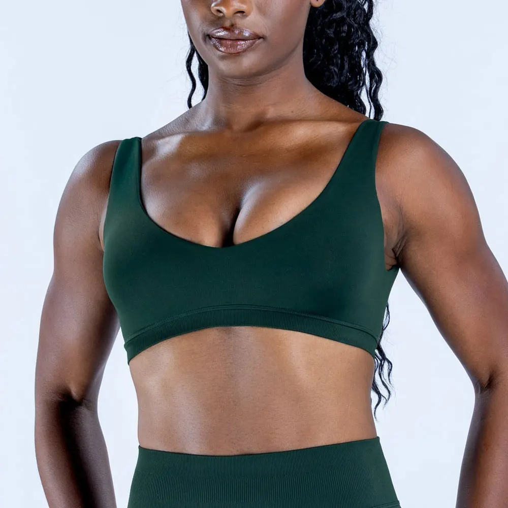 top,
cropped,
top fitness feminino,
cropped fitness feminino,
top academia feminino,
cropped academia feminino,
top esportivo feminino,
top para treino,
top gym feminino,
roupa fitness,