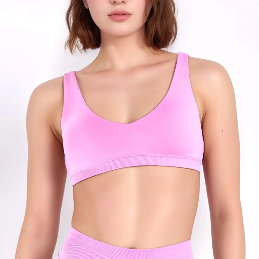 top,
cropped,
top fitness feminino,
cropped fitness feminino,
top academia feminino,
cropped academia feminino,
top esportivo feminino,
top para treino,
top gym feminino,
roupa fitness,
