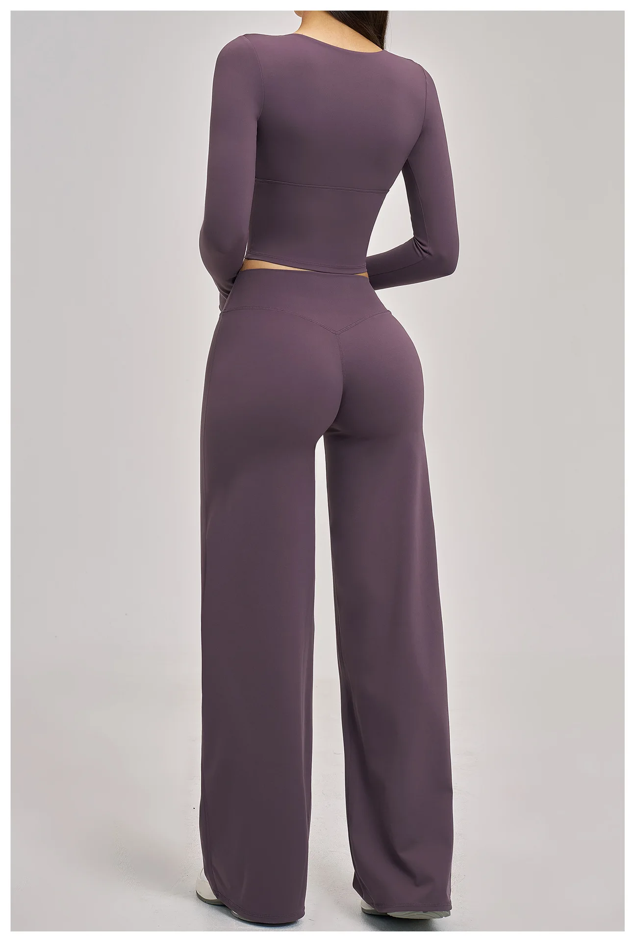 Conjunto Cropped Manga Longa com Calça Efeito Buum Soft Motion