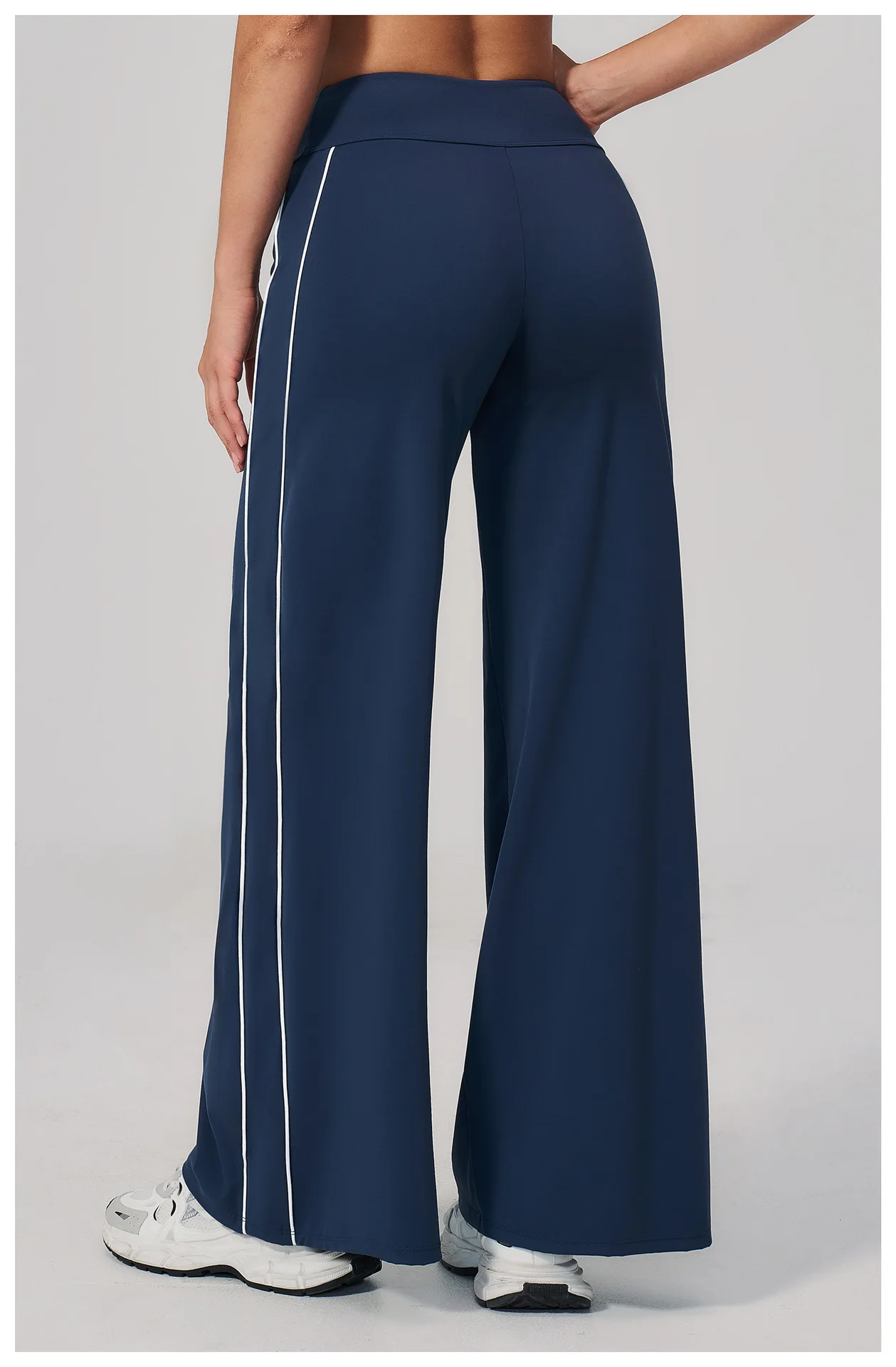 legging, calça wide leg fitness, calça wide leg feminina, calça wide leg academia feminina, calça wide leg esportiva feminina, calça wide leg para treino, calça wide leg gym feminina, calça wide leg modeladora, calça wide leg feminina cintura alta, calça wide leg efeito BUUM, calça wide leg fitness feminina, calça pantalona fitness feminina, calça wide leg casual esportiva, calça wide leg comfy feminina, calça wide leg premium feminina, calça wide leg aerolook, calça wide leg academia,