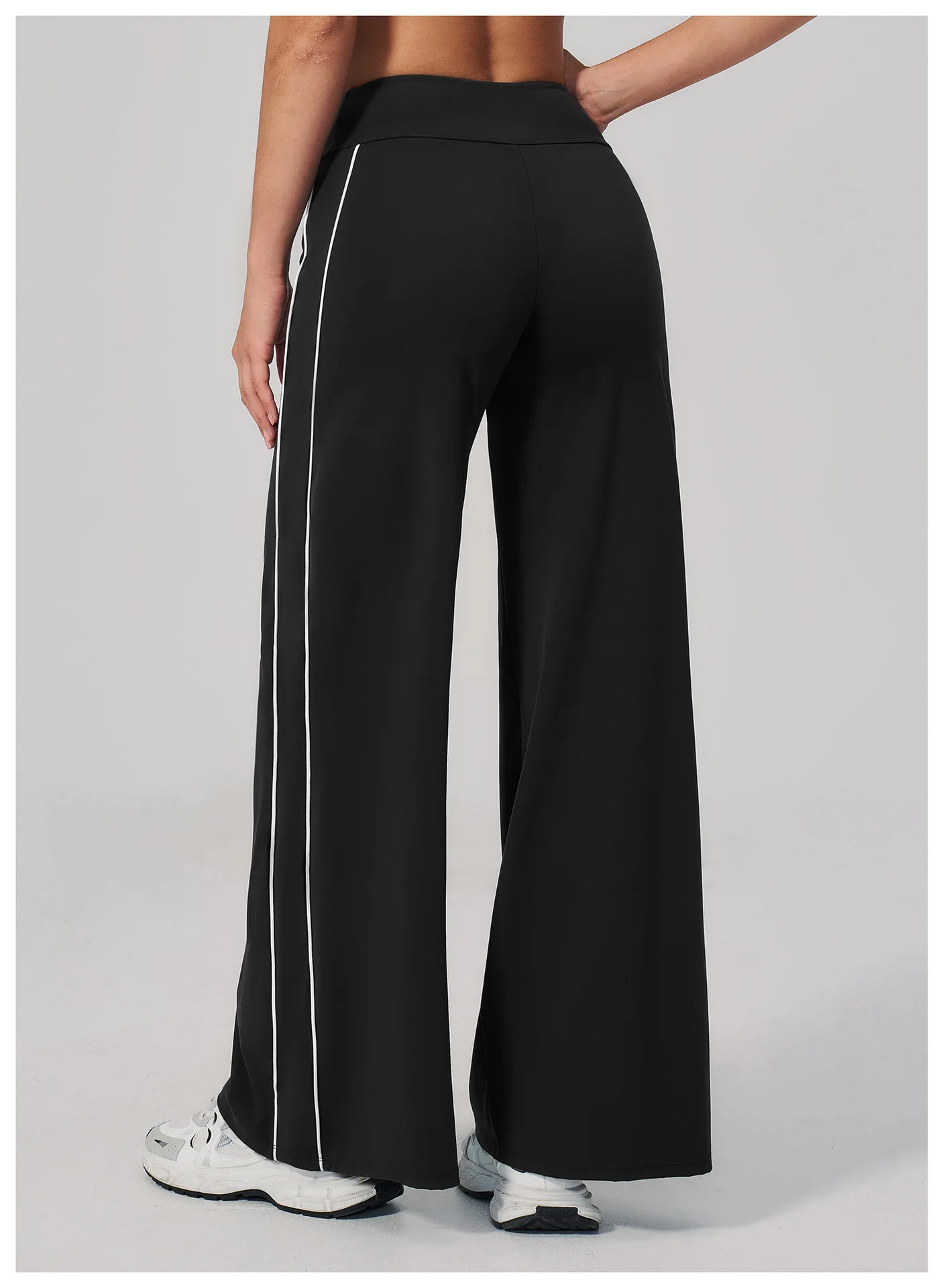 legging, calça wide leg fitness, calça wide leg feminina, calça wide leg academia feminina, calça wide leg esportiva feminina, calça wide leg para treino, calça wide leg gym feminina, calça wide leg modeladora, calça wide leg feminina cintura alta, calça wide leg efeito BUUM, calça wide leg fitness feminina, calça pantalona fitness feminina, calça wide leg casual esportiva, calça wide leg comfy feminina, calça wide leg premium feminina, calça wide leg aerolook, calça wide leg academia,
