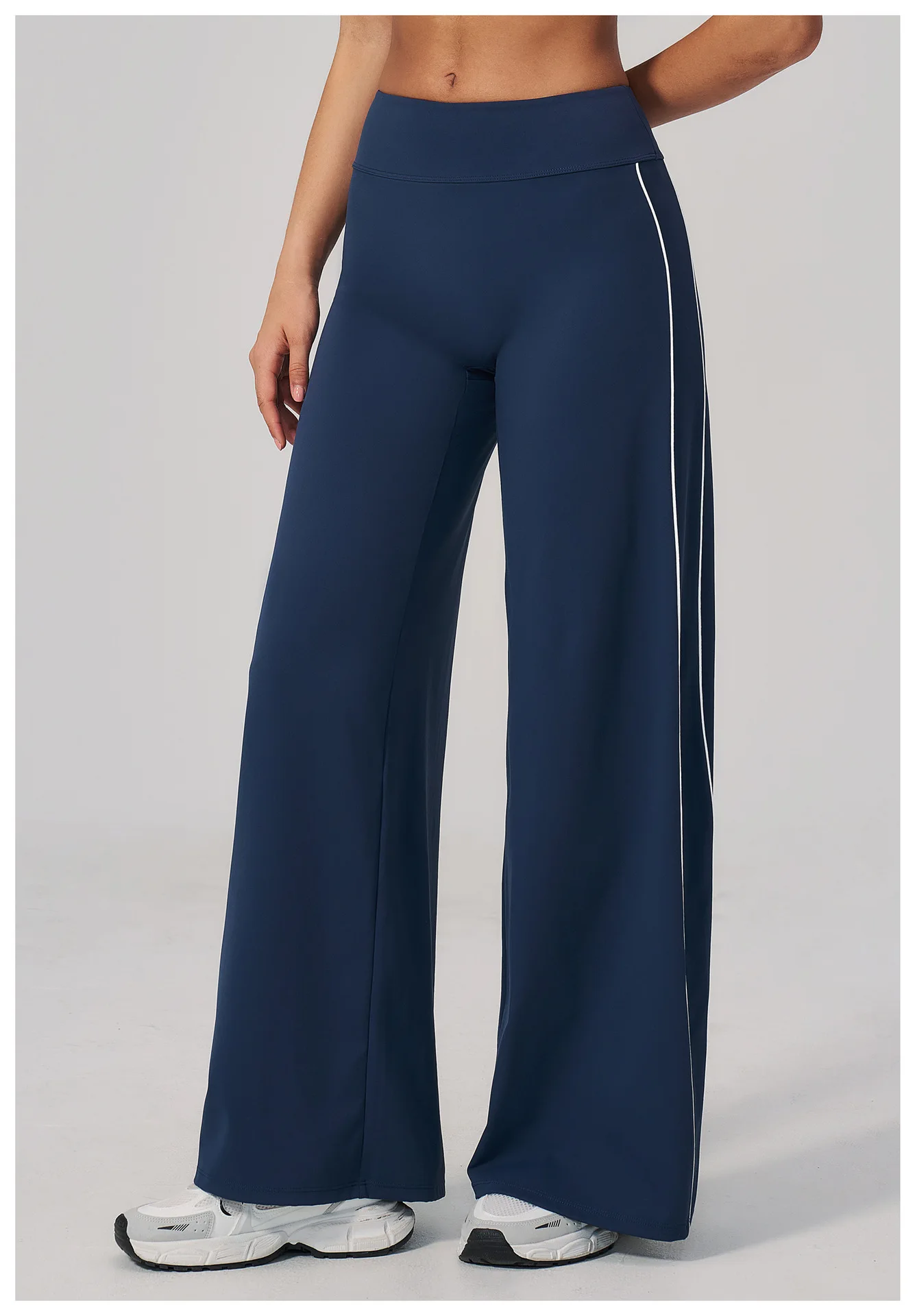 legging, calça wide leg fitness, calça wide leg feminina, calça wide leg academia feminina, calça wide leg esportiva feminina, calça wide leg para treino, calça wide leg gym feminina, calça wide leg modeladora, calça wide leg feminina cintura alta, calça wide leg efeito BUUM, calça wide leg fitness feminina, calça pantalona fitness feminina, calça wide leg casual esportiva, calça wide leg comfy feminina, calça wide leg premium feminina, calça wide leg aerolook, calça wide leg academia,