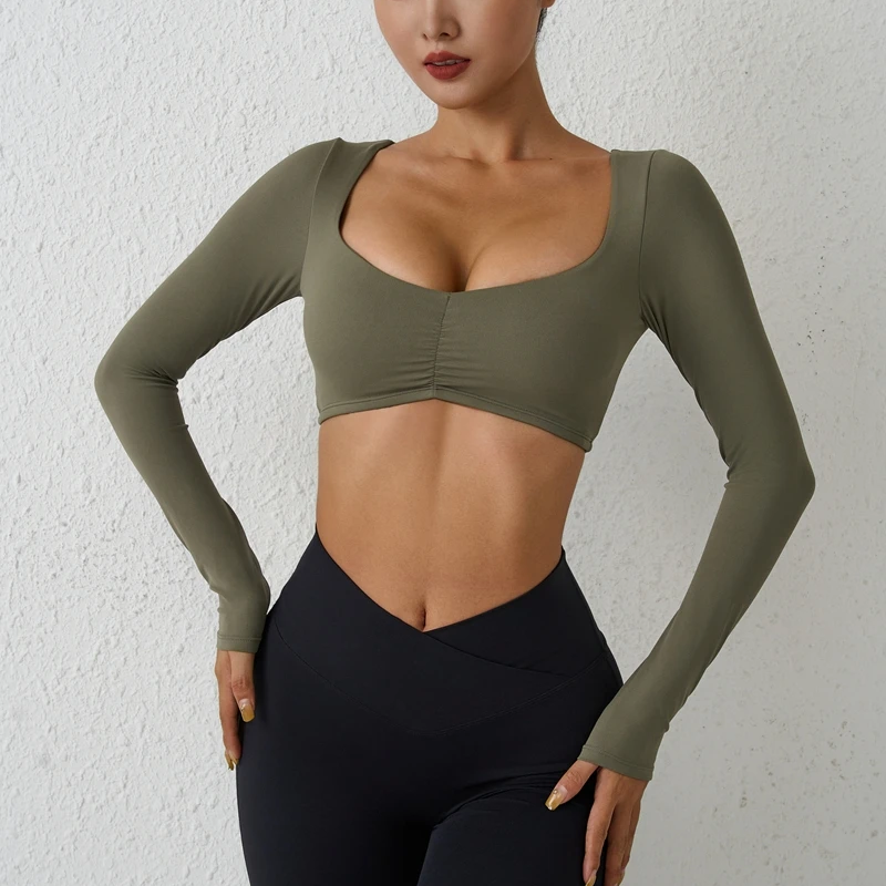 top,
cropped,
top fitness feminino,
cropped fitness feminino,
top academia feminino,
cropped academia feminino,
top esportivo feminino,
top para treino,
top gym feminino,
roupa fitness,