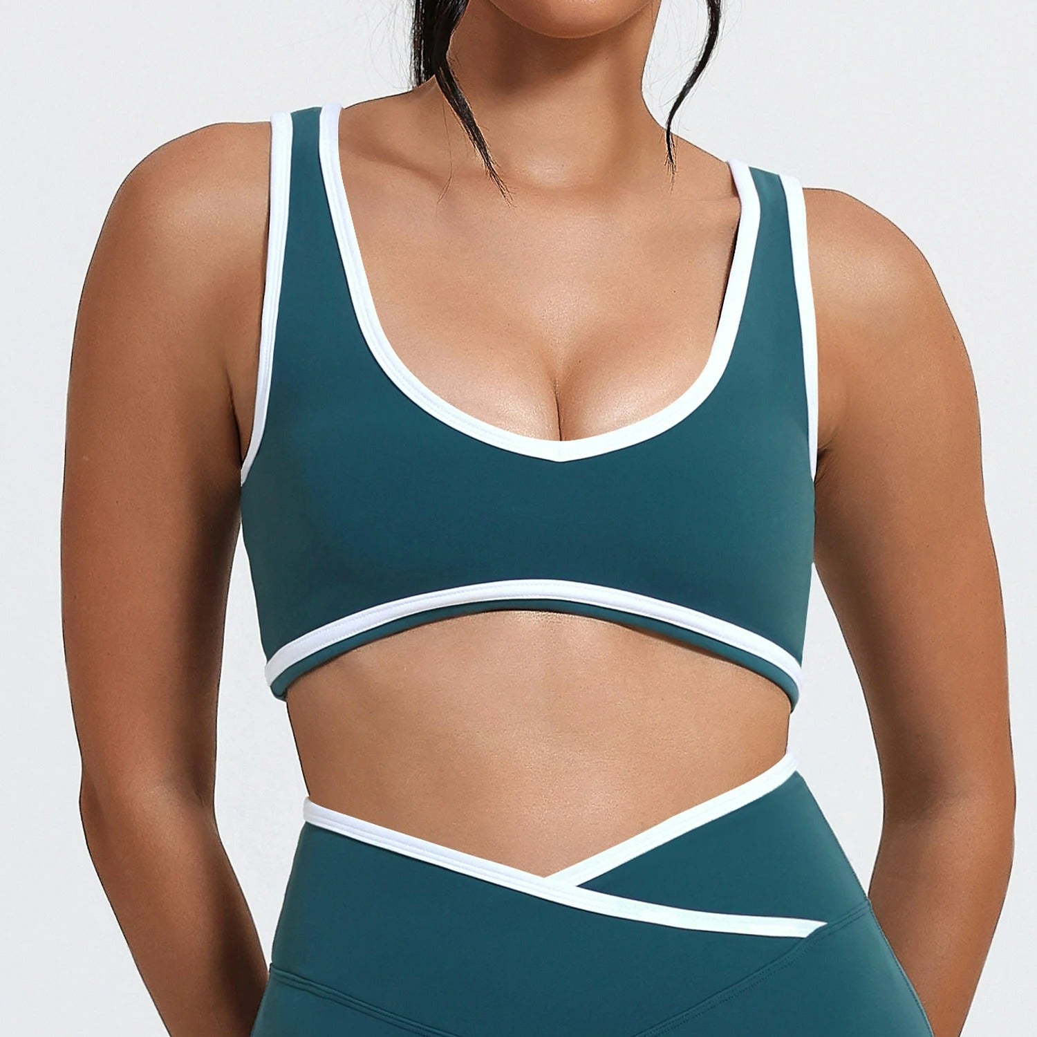 top,
cropped,
top fitness feminino,
cropped fitness feminino,
top academia feminino,
cropped academia feminino,
top esportivo feminino,
top para treino,
top gym feminino,
roupa fitness,
