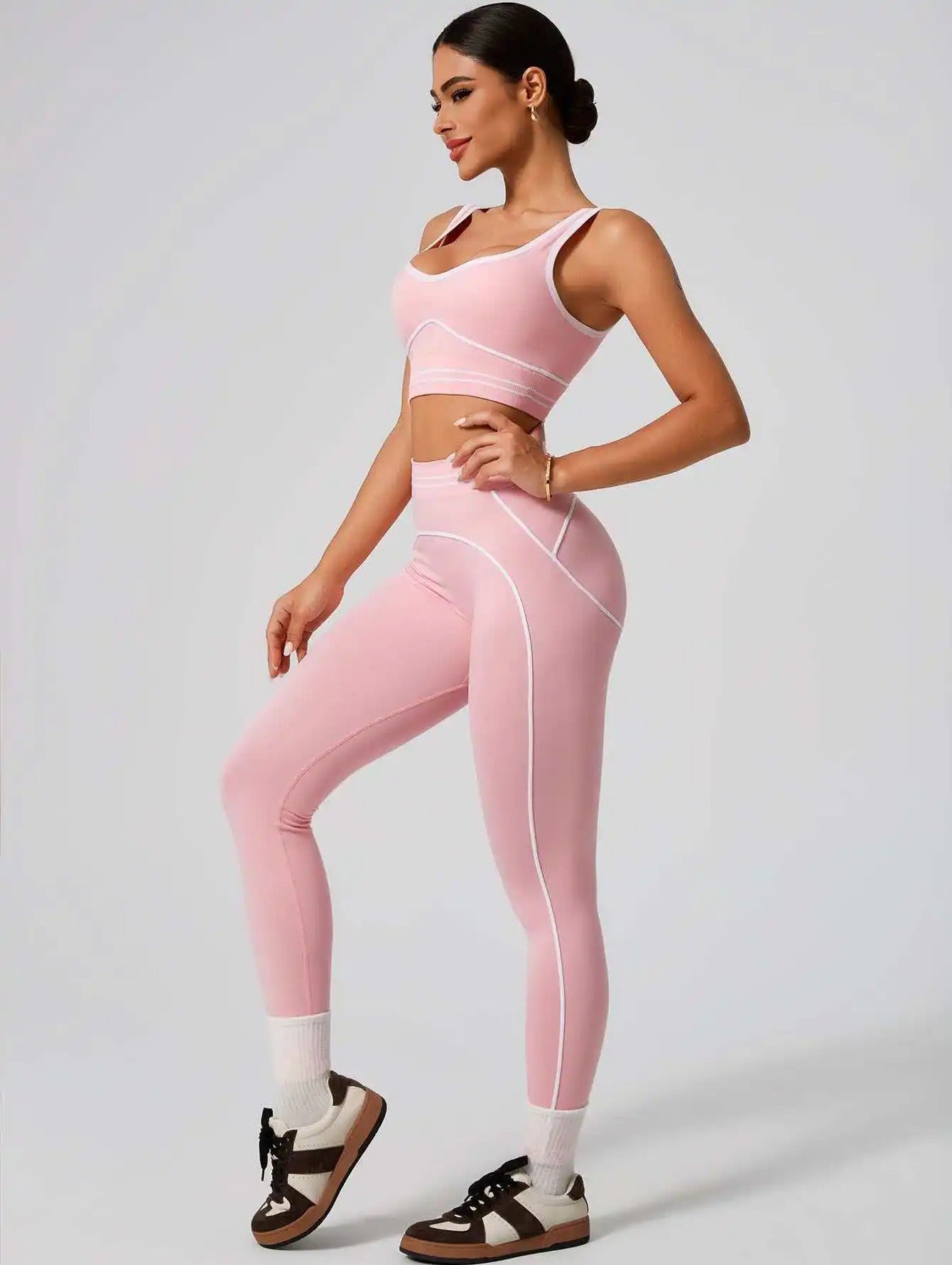 Conjunto Top Push Up com Leggings Recortes Dafini