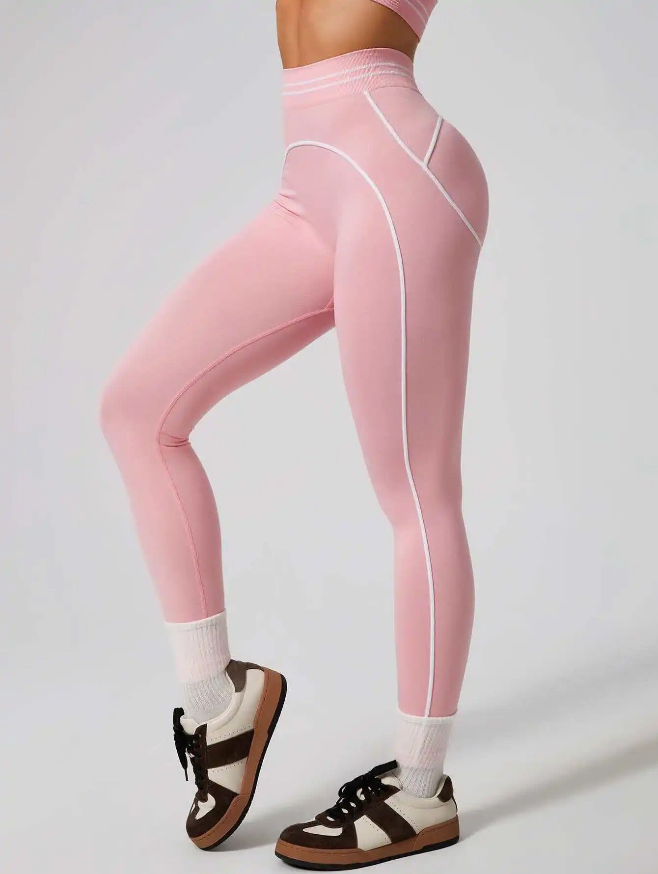 Conjunto Top Push Up com Leggings Recortes Dafini
